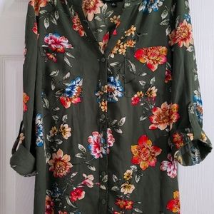 Floral Blouse size Medium from Stitch Fix